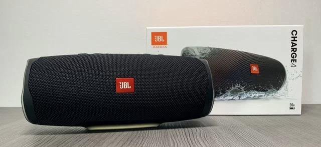 колонка JBL CHARGE4